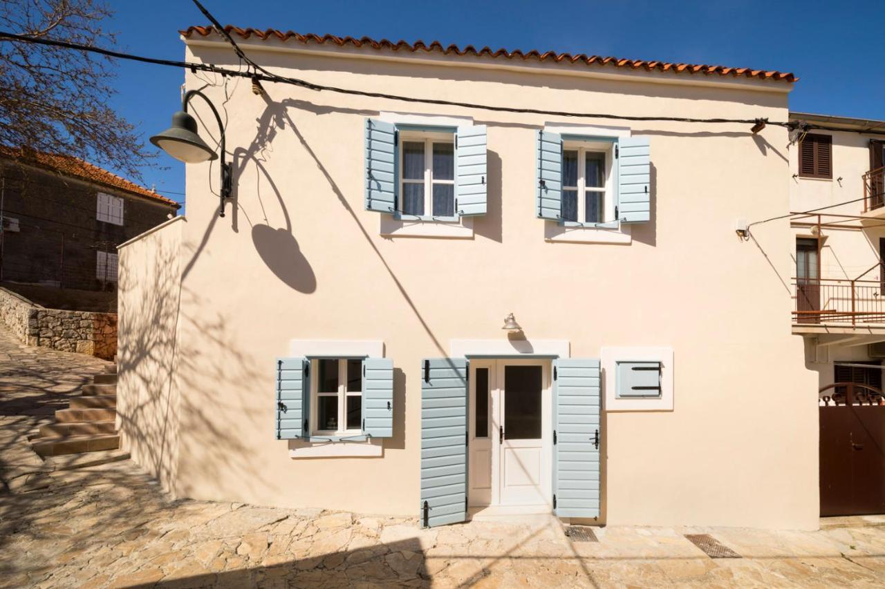 Вилла Mulberry Stonehouse Примоштен Экстерьер фото